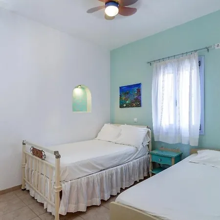 Дом отдыха Charming Island Retreat